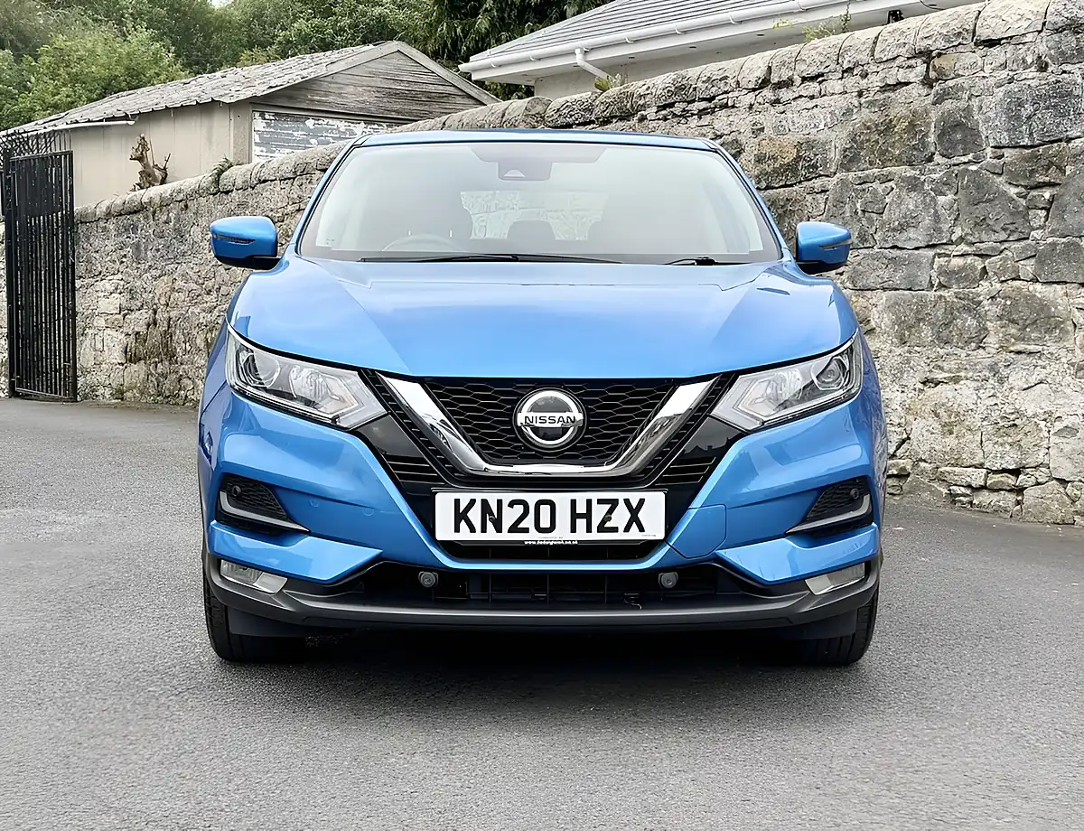 Used 2020 Nissan Qashqai Acenta Premium Vivid Blue - Interior and Exterior details 2