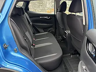 Used 2020 Nissan Qashqai Acenta Premium Vivid Blue - Interior and Exterior details 6