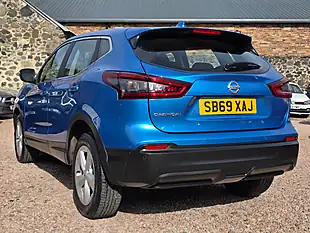 Used 2020 Nissan Qashqai Acenta Premium Vivid Blue Metallic - Interior and Exterior details 15