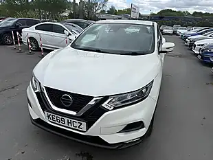 Used 2020 Nissan Qashqai Acenta Premium White - Interior and Exterior details 18