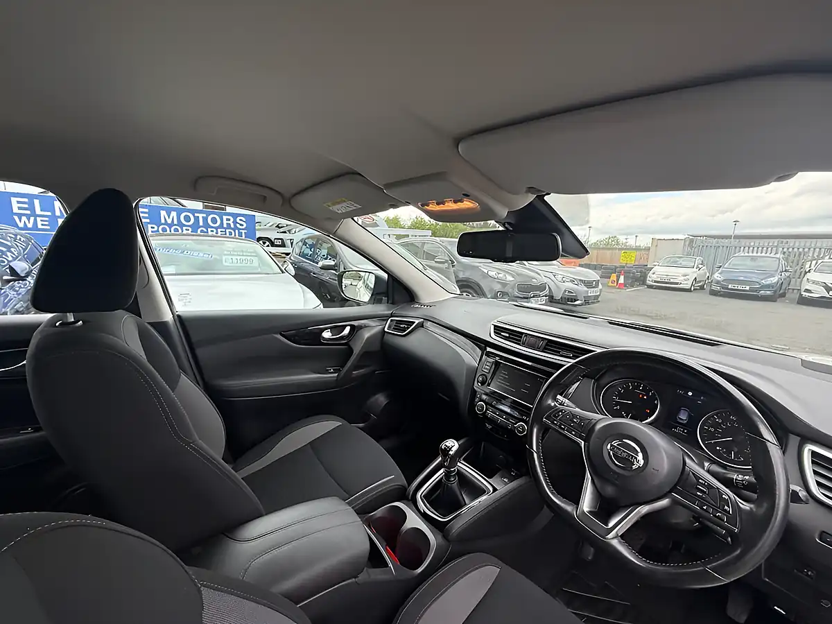 Used 2020 Nissan Qashqai Acenta Premium White - Interior and Exterior details 2