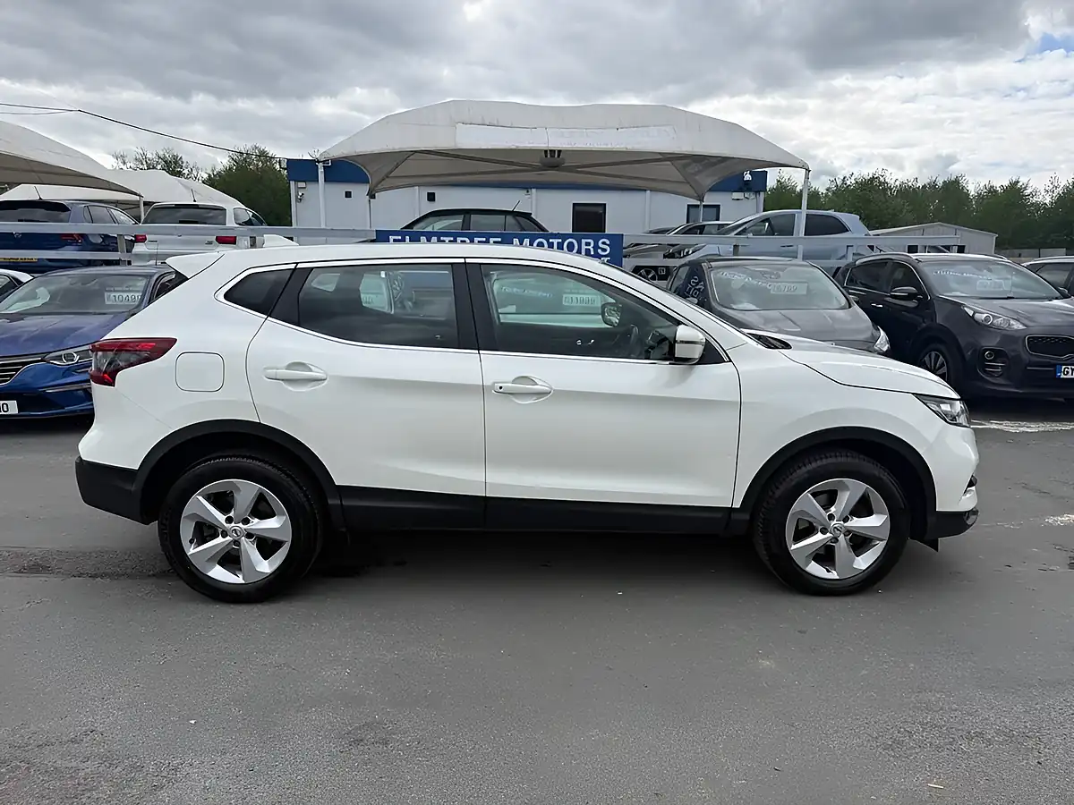 Used 2020 Nissan Qashqai Acenta Premium White - Interior and Exterior details 3