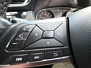 Used 2020 Nissan Qashqai Acenta Premium White - Interior and Exterior details 12