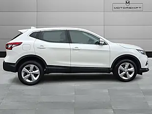 Used 2020 Nissan Qashqai Acenta Premium White - Interior and Exterior details 7