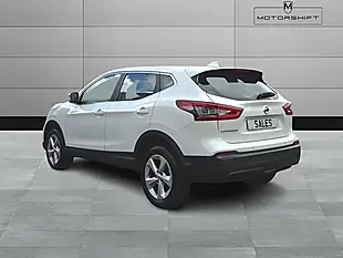 Used 2020 Nissan Qashqai Acenta Premium White - Interior and Exterior details 9