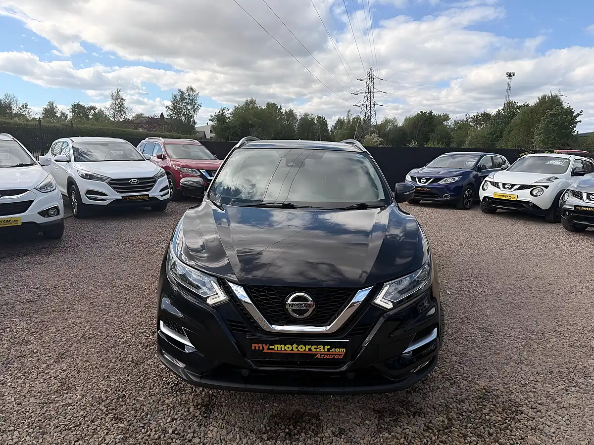 Used 2020 Nissan Qashqai N-Connecta Black - Interior and Exterior details 3