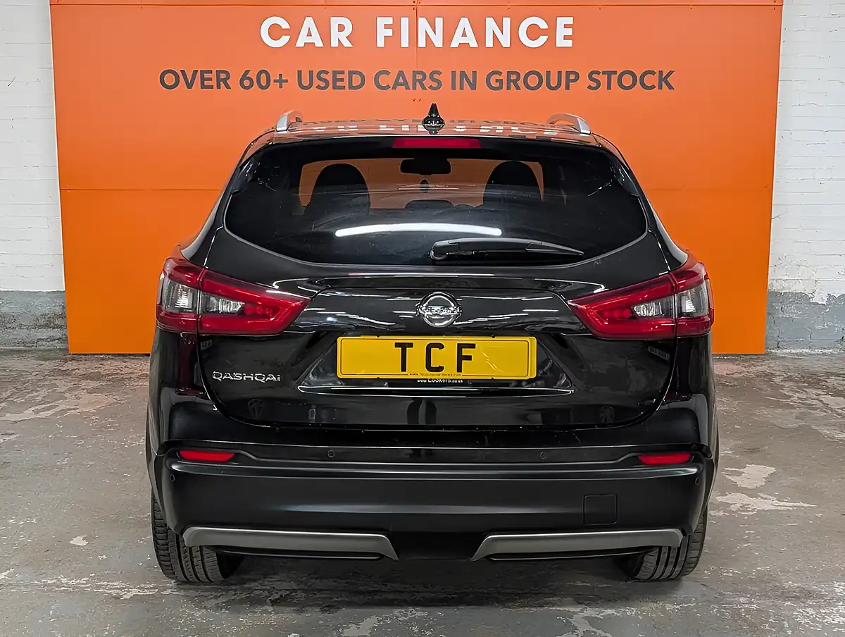 Used 2020 Nissan Qashqai N-Connecta Black - Interior and Exterior details 16