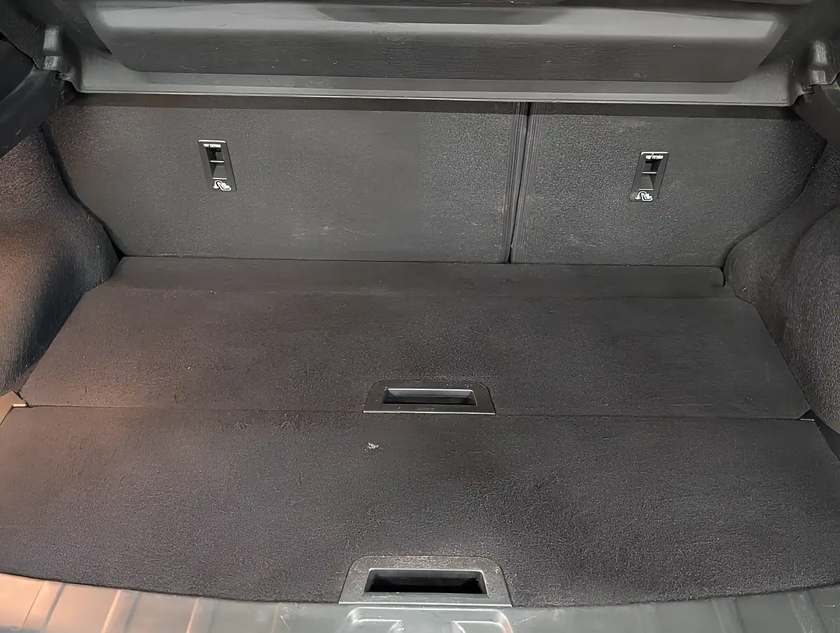 Used 2020 Nissan Qashqai N-Connecta Black - Interior and Exterior details 18
