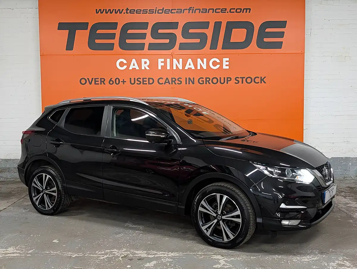 Used 2020 Nissan Qashqai N-Connecta Black - Interior and Exterior details 6