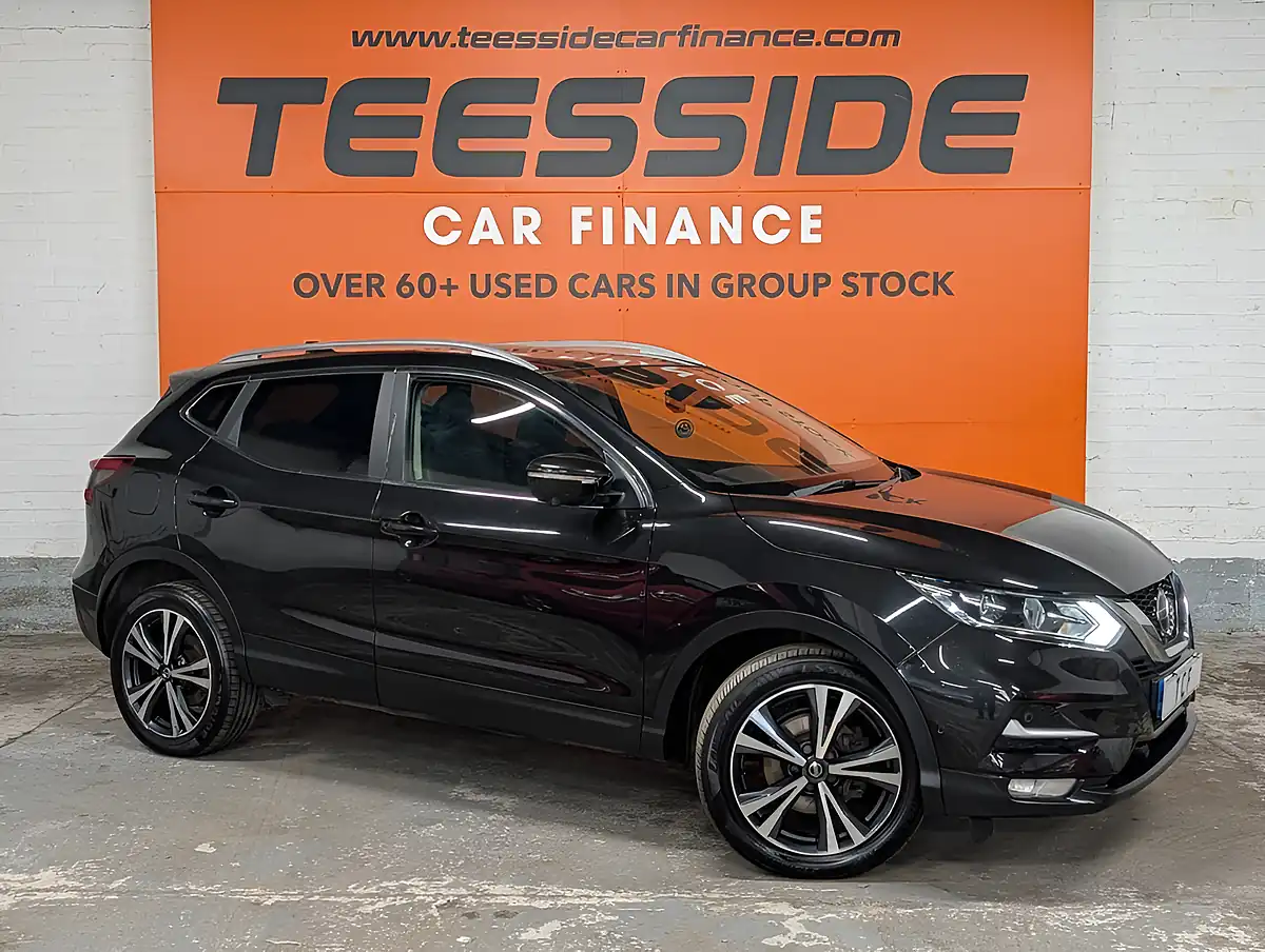 Used 2020 Nissan Qashqai N-Connecta Black - Interior and Exterior details 7