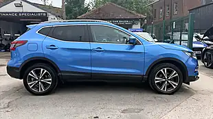Used 2020 Nissan Qashqai N-Connecta Blue - Interior and Exterior details 2