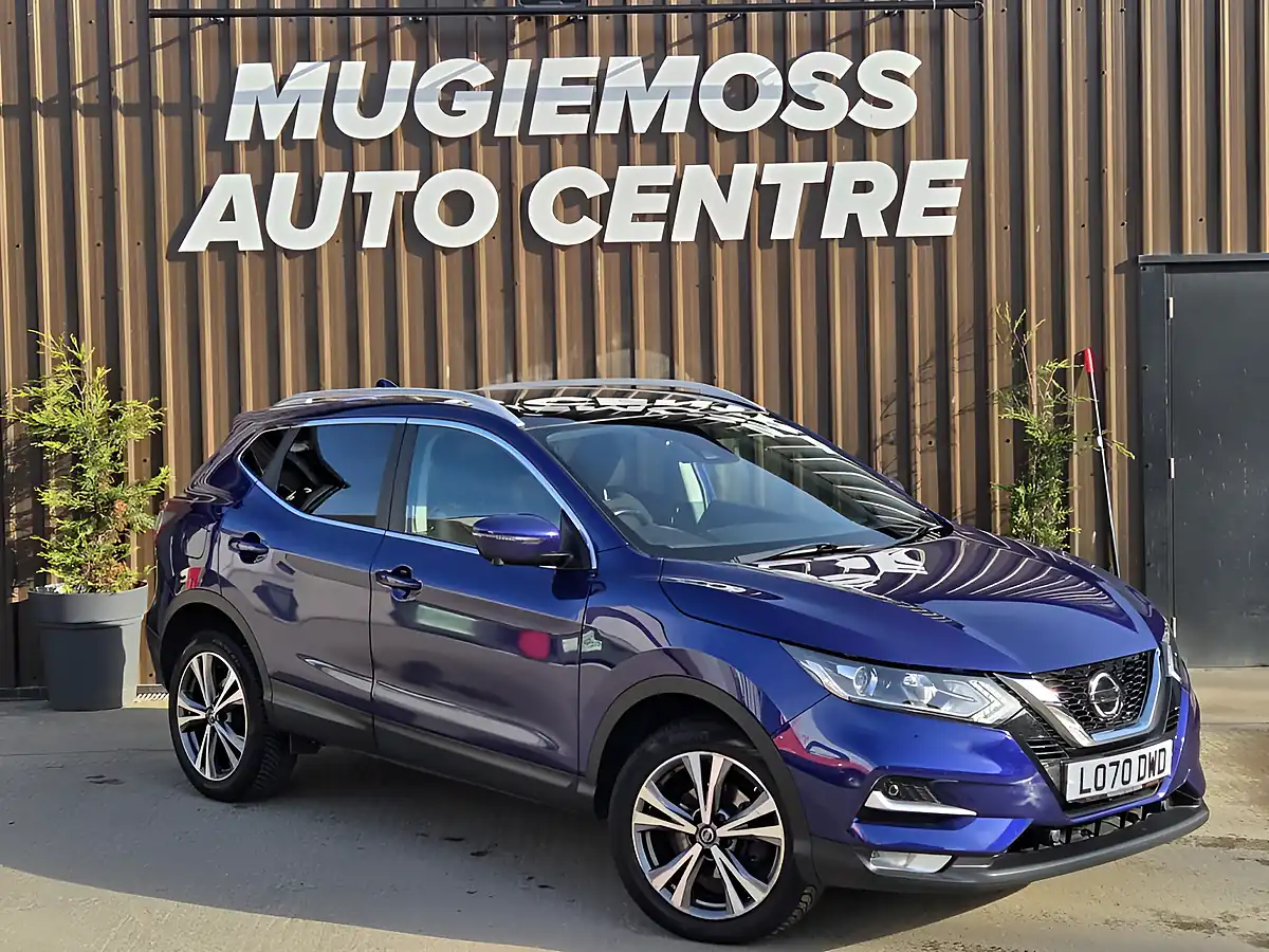 Used 2020 Nissan Qashqai N-Connecta Blue - Front View