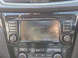 Used 2020 Nissan Qashqai N-Connecta Blue - Interior and Exterior details 11
