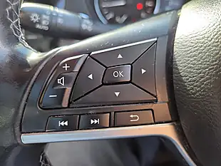 Used 2020 Nissan Qashqai N-Connecta Blue - Interior and Exterior details 13