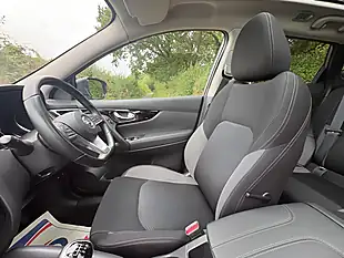 Used 2020 Nissan Qashqai N-Connecta Grey - Interior and Exterior details 10
