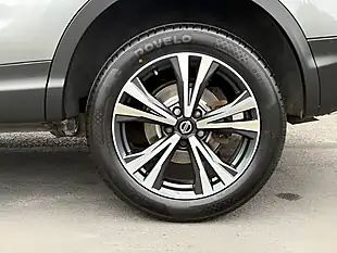 Used 2020 Nissan Qashqai N-Connecta Grey - Interior and Exterior details 13