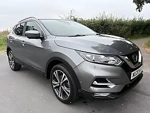Used 2020 Nissan Qashqai N-Connecta Grey - Interior and Exterior details 14