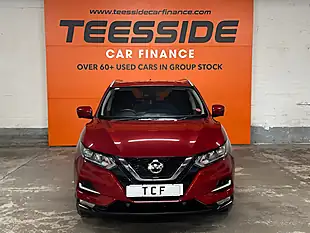 Used 2020 Nissan Qashqai N-Connecta Red - Interior and Exterior details 10