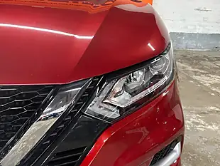 Used 2020 Nissan Qashqai N-Connecta Red - Interior and Exterior details 11