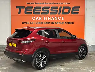 Used 2020 Nissan Qashqai N-Connecta Red - Interior and Exterior details 16