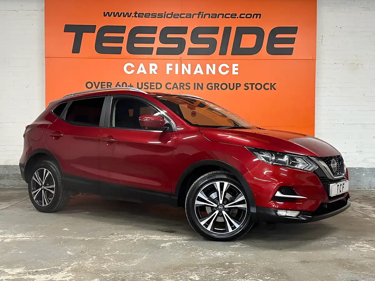 Used 2020 Nissan Qashqai N-Connecta Red - Interior and Exterior details 5