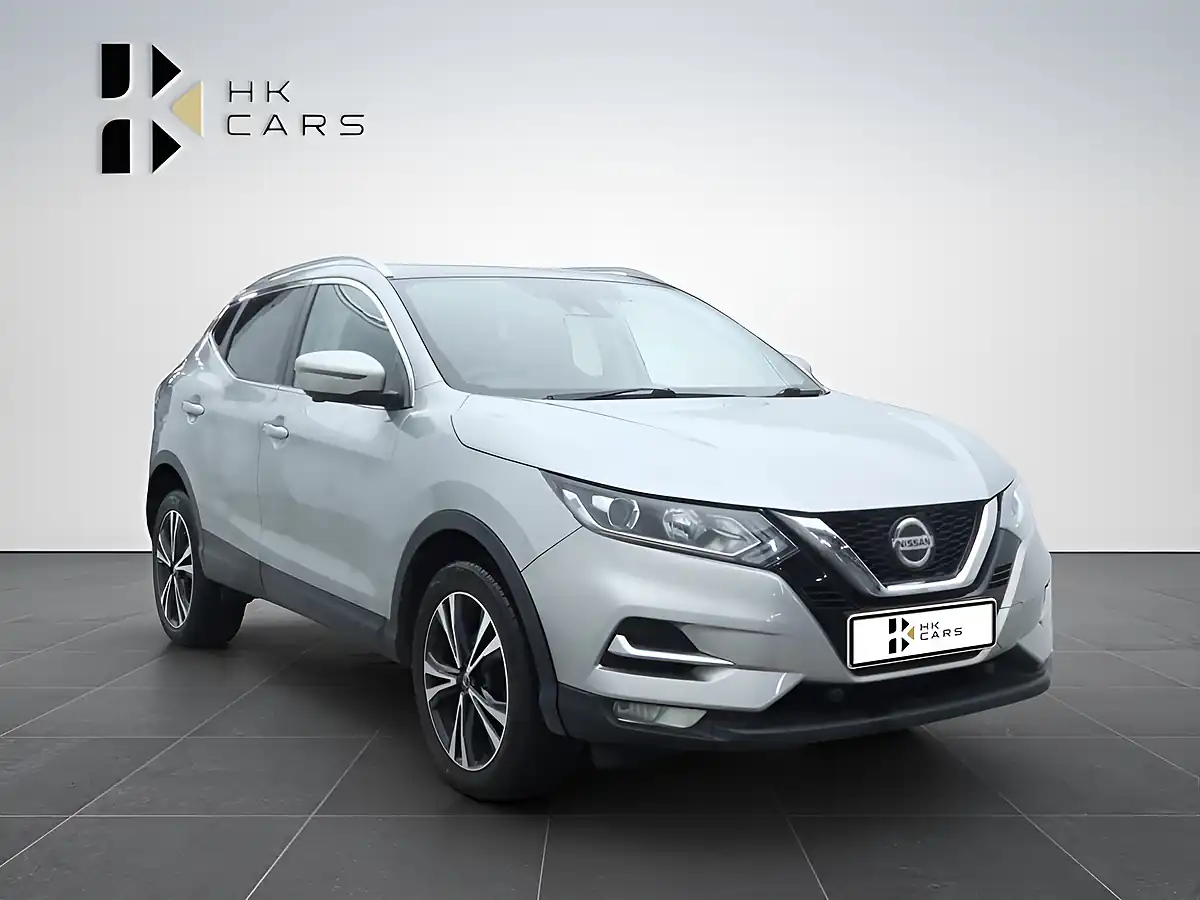 Used 2020 Nissan Qashqai N-Connecta Silver - Front View