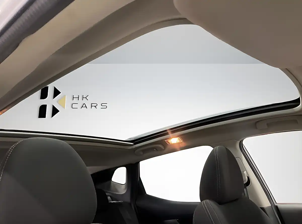 Used 2020 Nissan Qashqai N-Connecta Silver - Interior and Exterior details 2