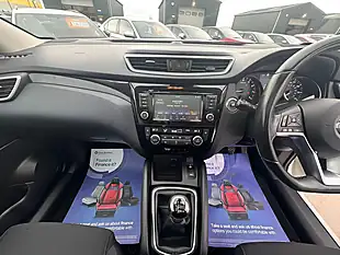 Used 2020 Nissan Qashqai N-Connecta White - Interior and Exterior details 13