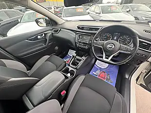 Used 2020 Nissan Qashqai N-Connecta White - Interior and Exterior details 14