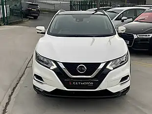 Used 2020 Nissan Qashqai N-Connecta White - Interior and Exterior details 2