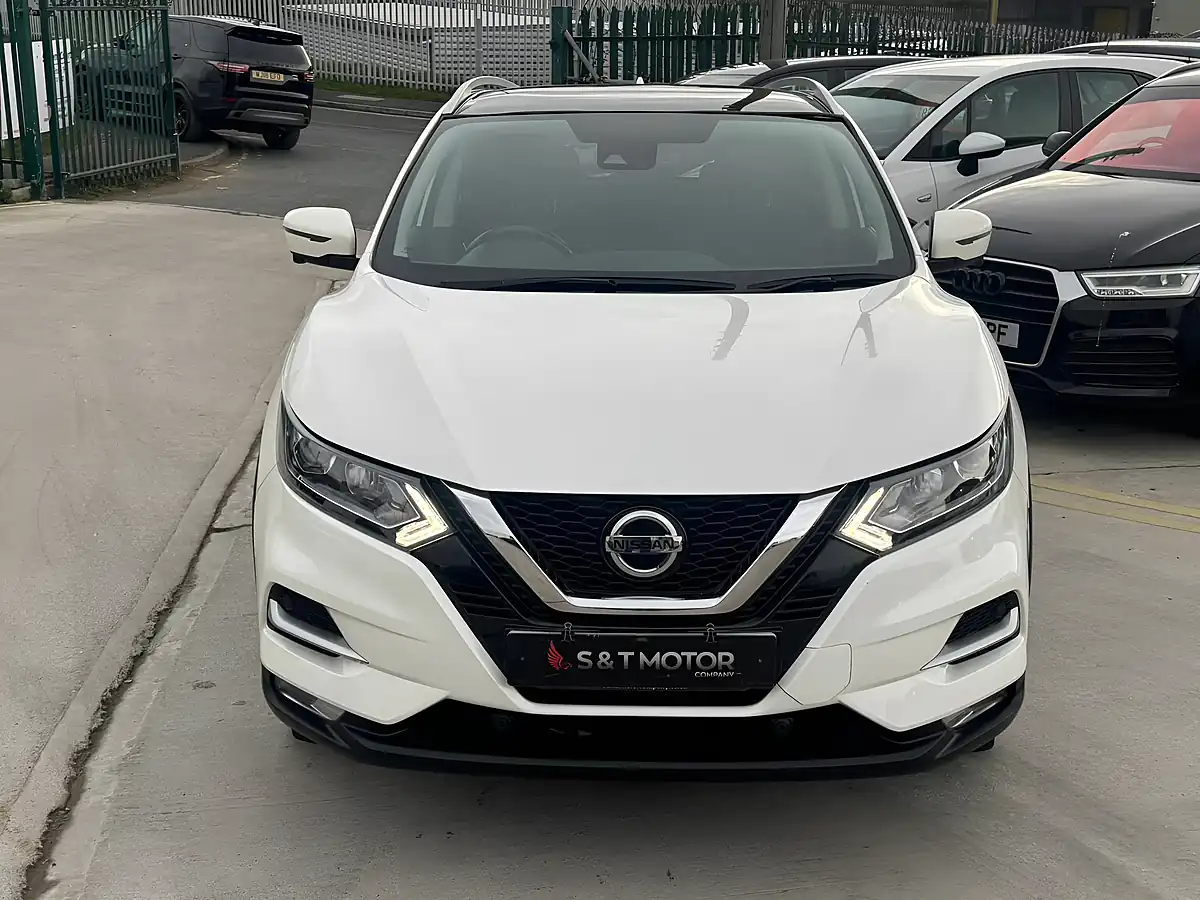Used 2020 Nissan Qashqai N-Connecta White - Interior and Exterior details 2