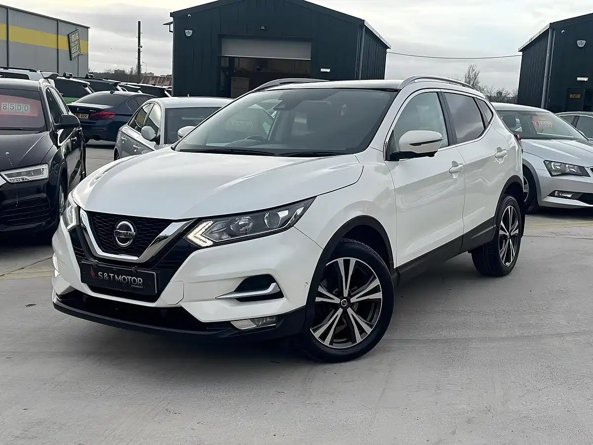 Used 2020 Nissan Qashqai N-Connecta White - Interior and Exterior details 3
