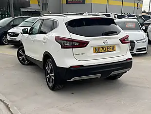 Used 2020 Nissan Qashqai N-Connecta White - Interior and Exterior details 4