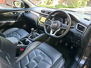 Used 2020 Nissan Qashqai N-Motion Bronze - Interior and Exterior details 10
