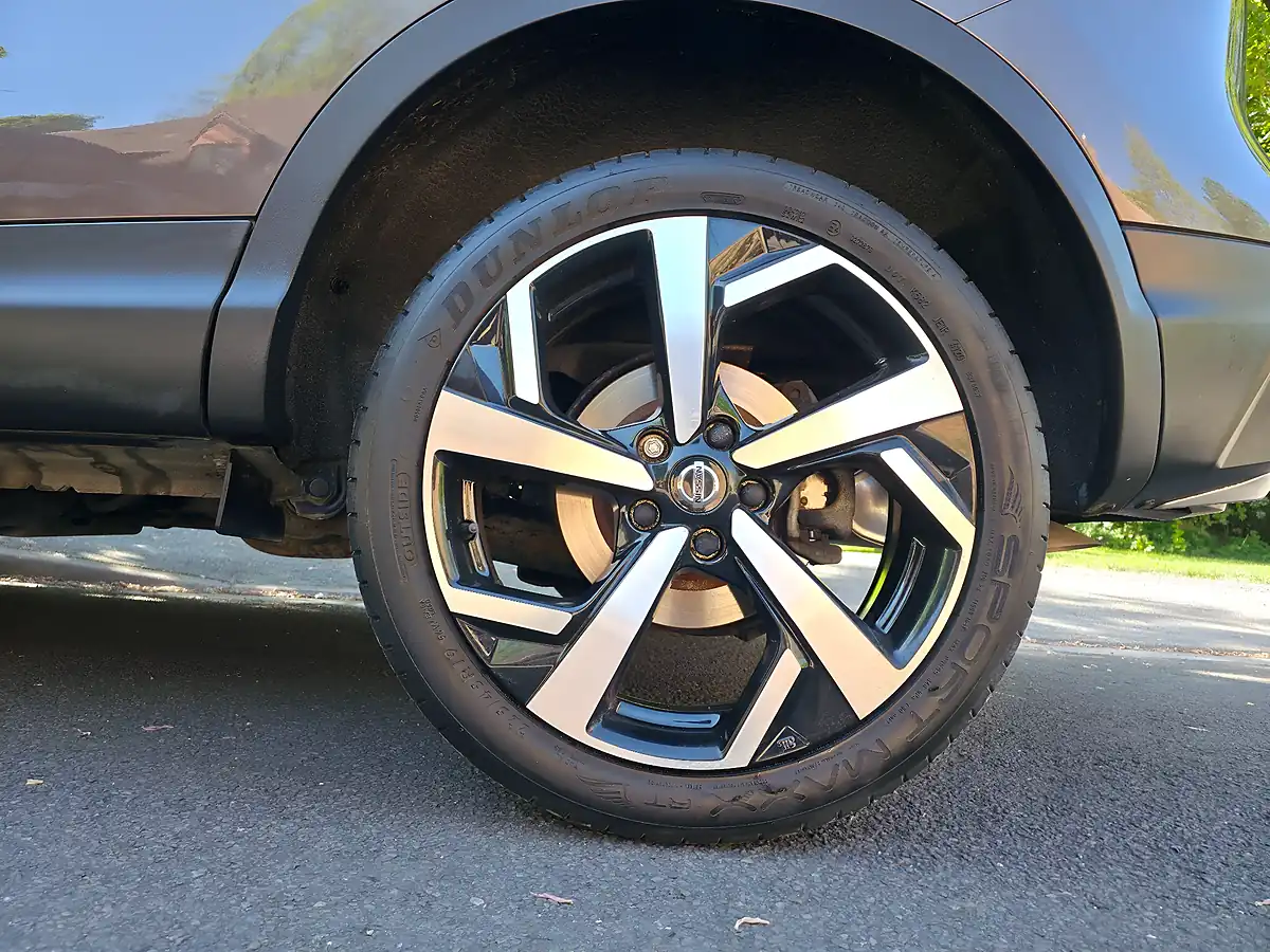 Used 2020 Nissan Qashqai N-Motion Bronze - Interior and Exterior details 14