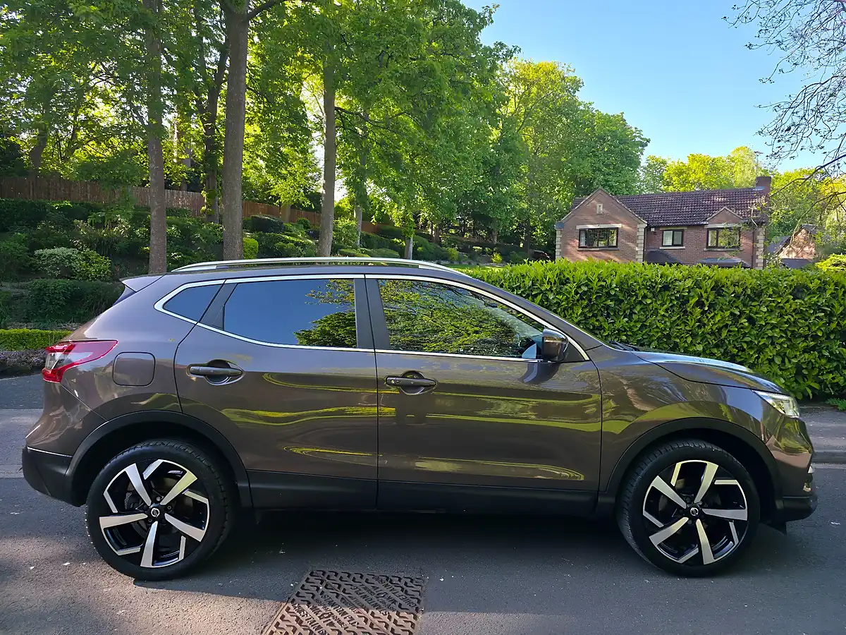 Used 2020 Nissan Qashqai N-Motion Bronze - Interior and Exterior details 7