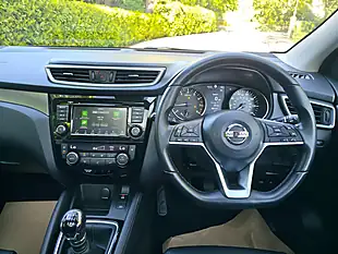 Used 2020 Nissan Qashqai N-Motion Bronze - Interior and Exterior details 9