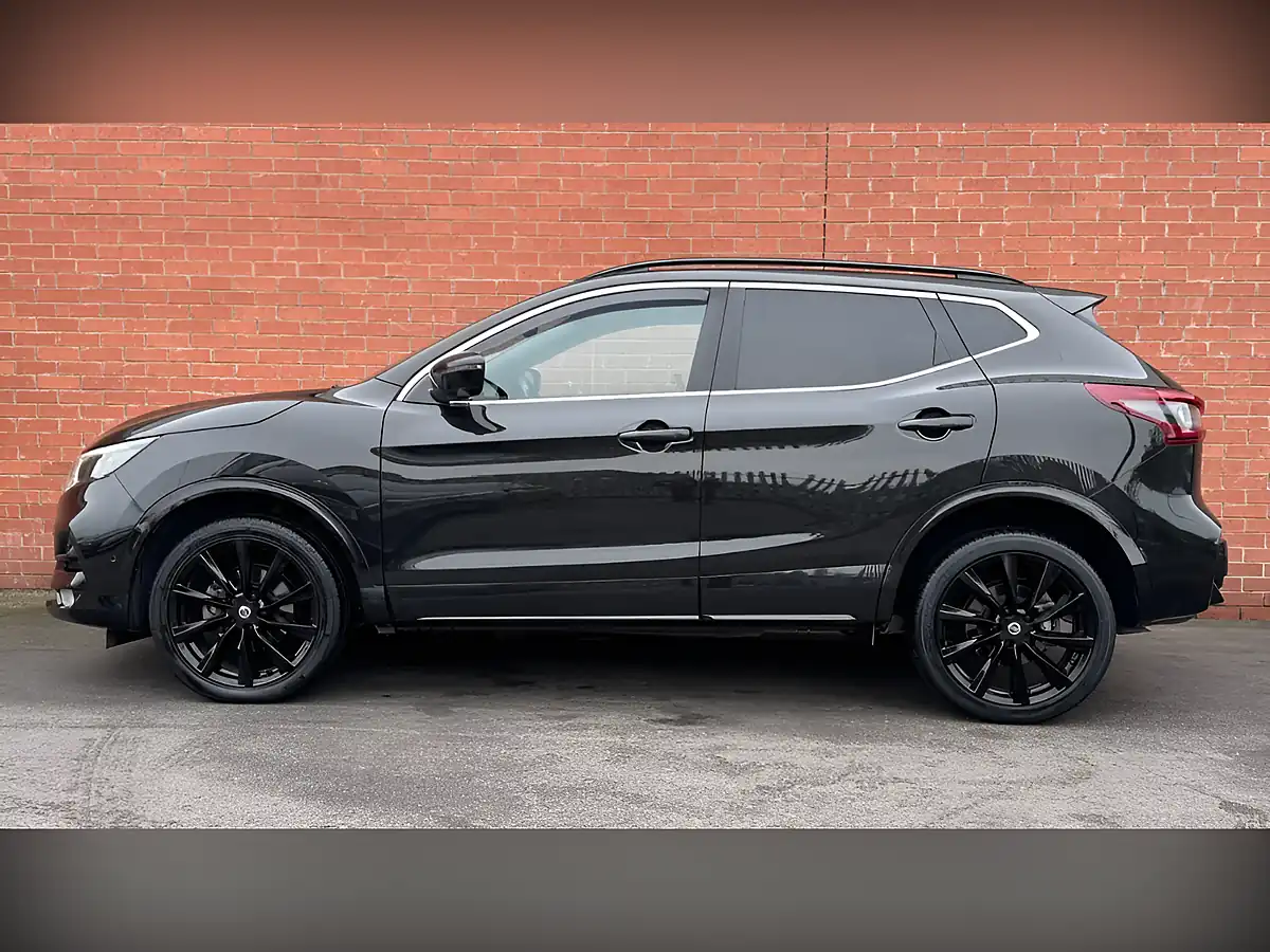 Used 2020 Nissan Qashqai N-Tec Black - Interior and Exterior details 7