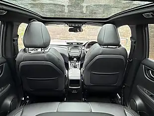 Used 2020 Nissan Qashqai N-Tec Grey - Interior and Exterior details 10