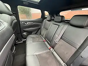 Used 2020 Nissan Qashqai N-Tec Grey - Interior and Exterior details 12