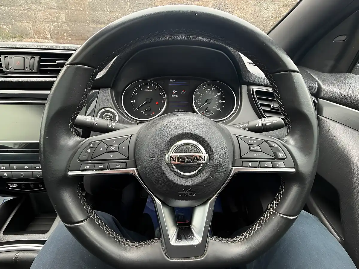 Used 2020 Nissan Qashqai N-Tec Grey - Interior and Exterior details 20