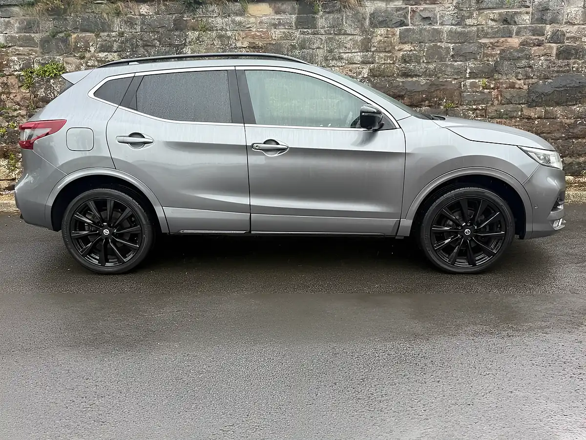 Used 2020 Nissan Qashqai N-Tec Grey - Interior and Exterior details 4