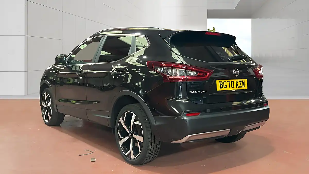 Used 2020 Nissan Qashqai Tekna Black - Interior and Exterior details 3