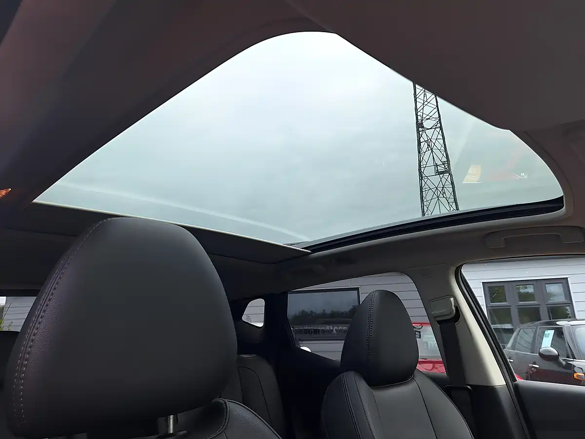 Used 2020 Nissan Qashqai Tekna Black - Interior and Exterior details 20