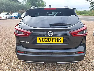Used 2020 Nissan Qashqai Tekna Black - Interior and Exterior details 8