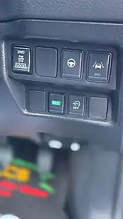 Used 2020 Nissan Qashqai Tekna Blue - Interior and Exterior details 16