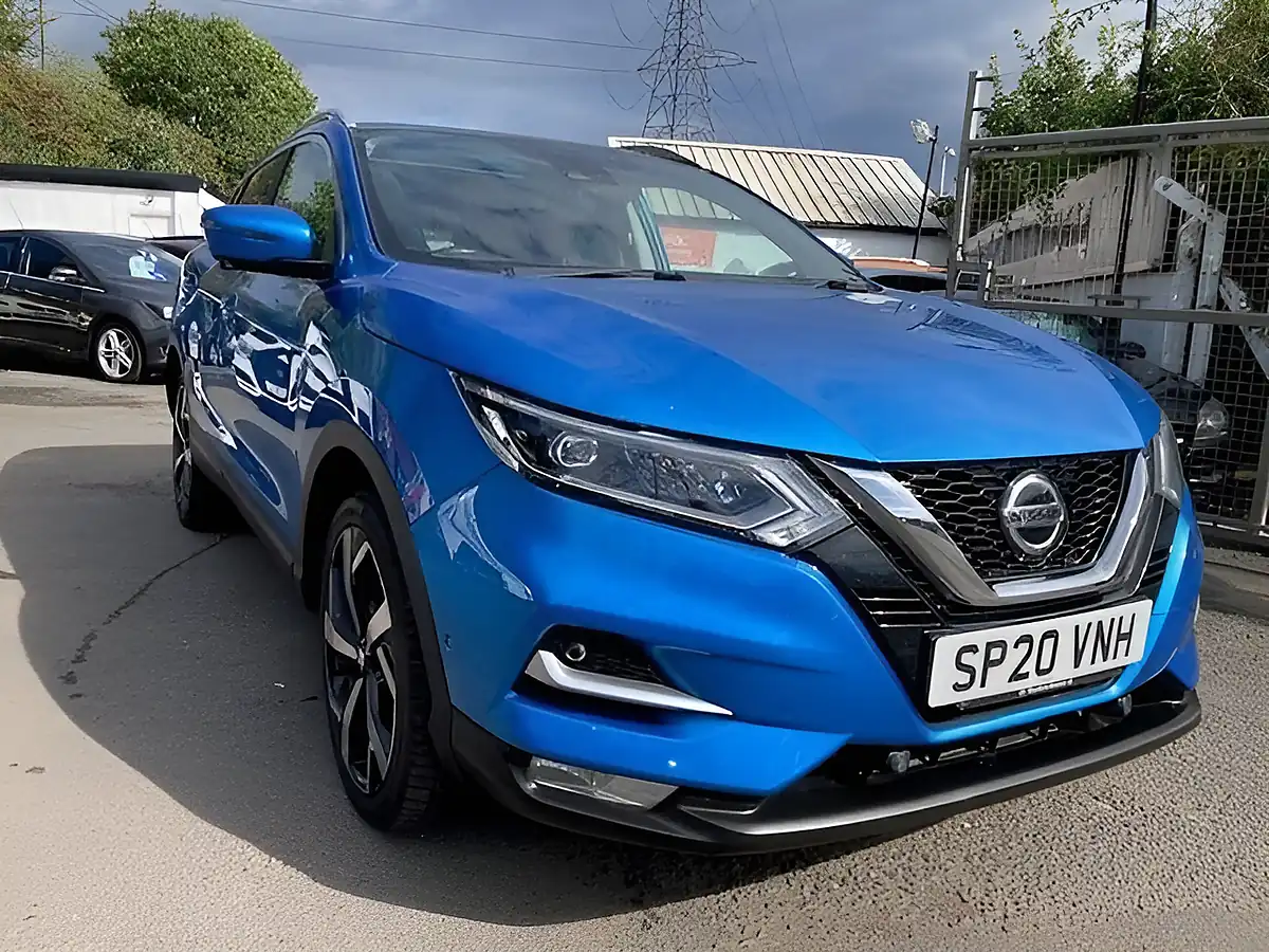 Used 2020 Nissan Qashqai Tekna Blue - Interior and Exterior details 3