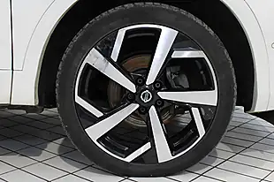 Used 2020 Nissan Qashqai Tekna+ Storm White - Interior and Exterior details 11