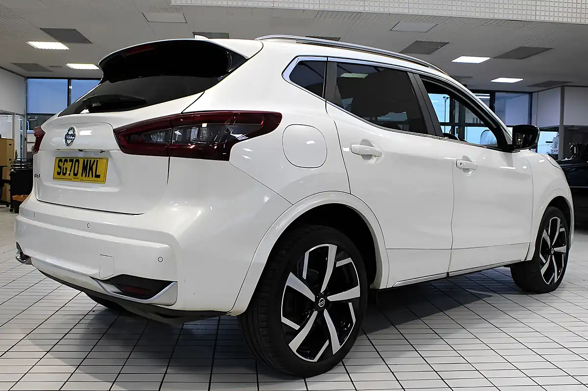 Used 2020 Nissan Qashqai Tekna+ Storm White - Interior and Exterior details 12