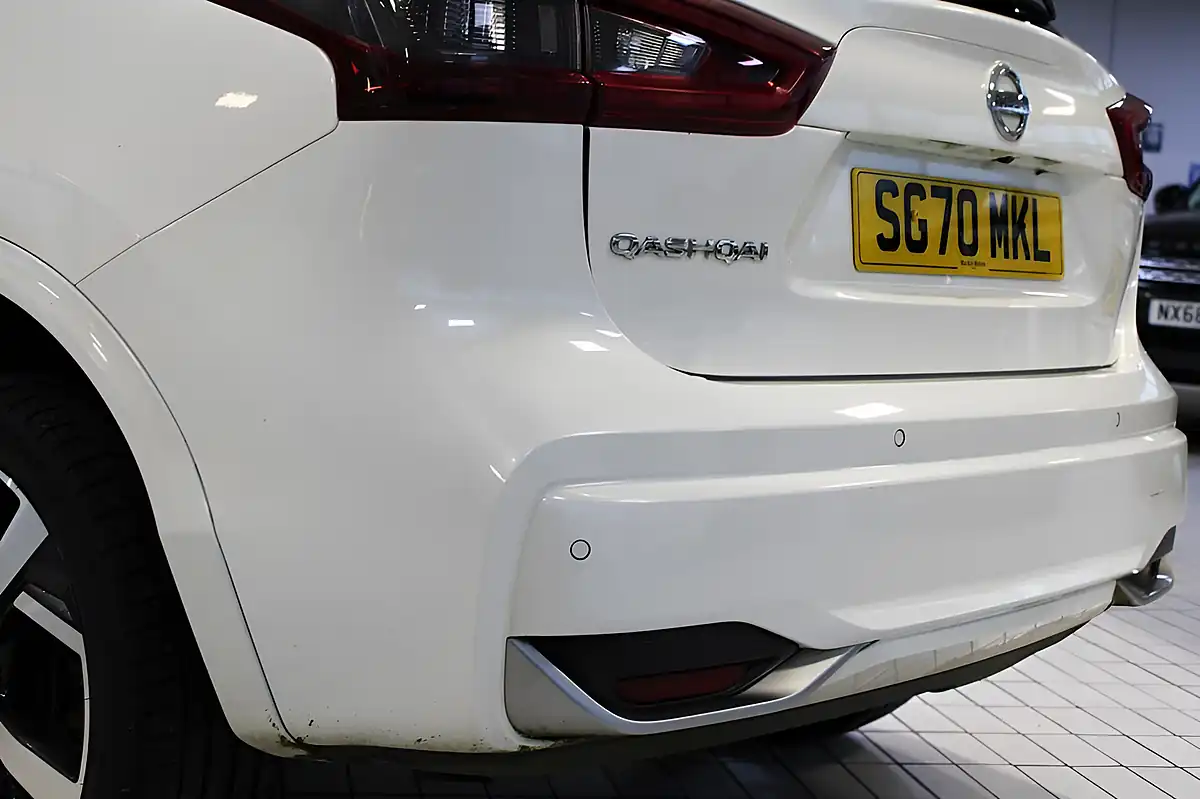 Used 2020 Nissan Qashqai Tekna+ Storm White - Interior and Exterior details 17